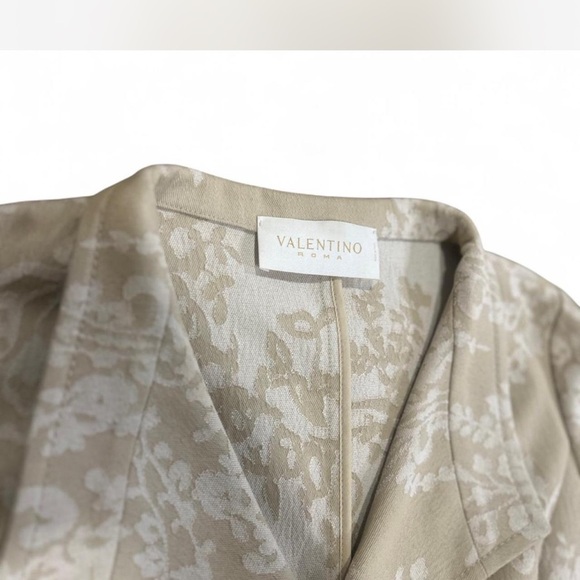 VALENTINO ROMA Jacquard Floral Belted Blazer in Cream Tan Woman's 40/4 - Picture 4 of 8